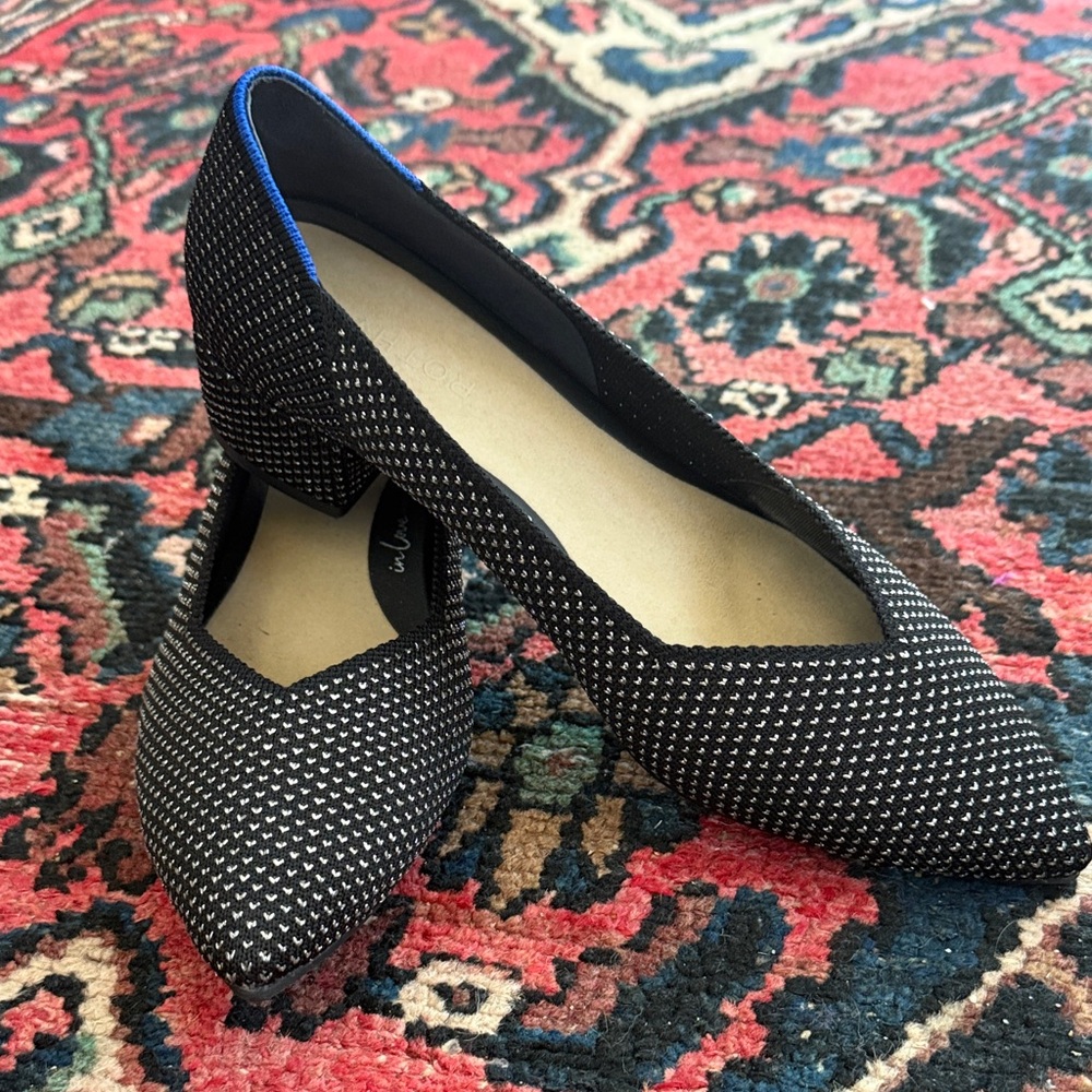 Rothy's high point Black Pointed Low Block Heel - 9